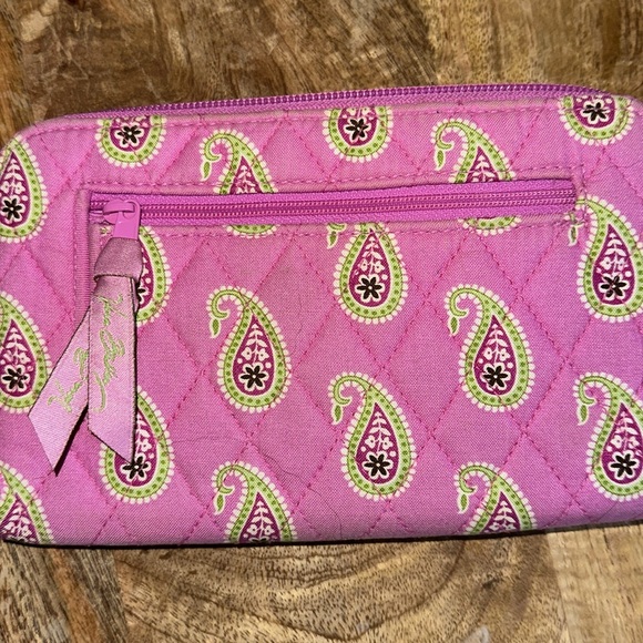 Vintage Vera Bradley‎ Very Berry Paisley zip up wallet organizer - Picture 4 of 4